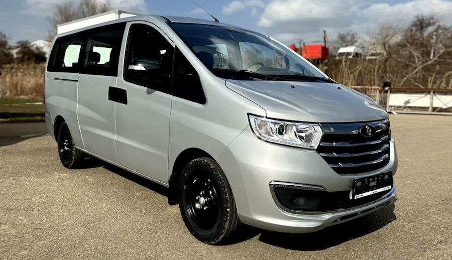 В продаже появился народный минивэн российского производства