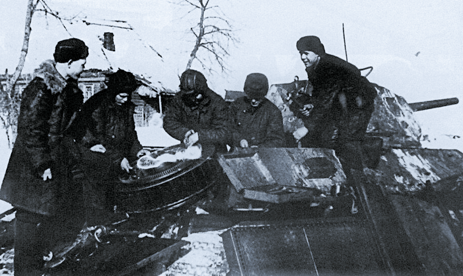 Бойцы 1-й гвардейской танковой бригады под Мценском, 1941 г.