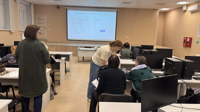 Волгоградцы старше 55 лет могут бесплатно обучаться работе со смартфоном