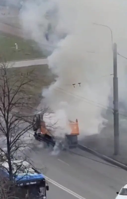    Фото: скриншот видео в телеграм-канале «Мегаполис | ДТП и ЧП | Санкт-Петербург | Питер»