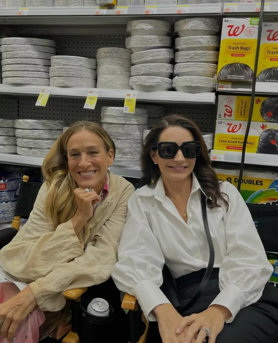 Сара Джессика Паркер и Кристин Дэвис📷
