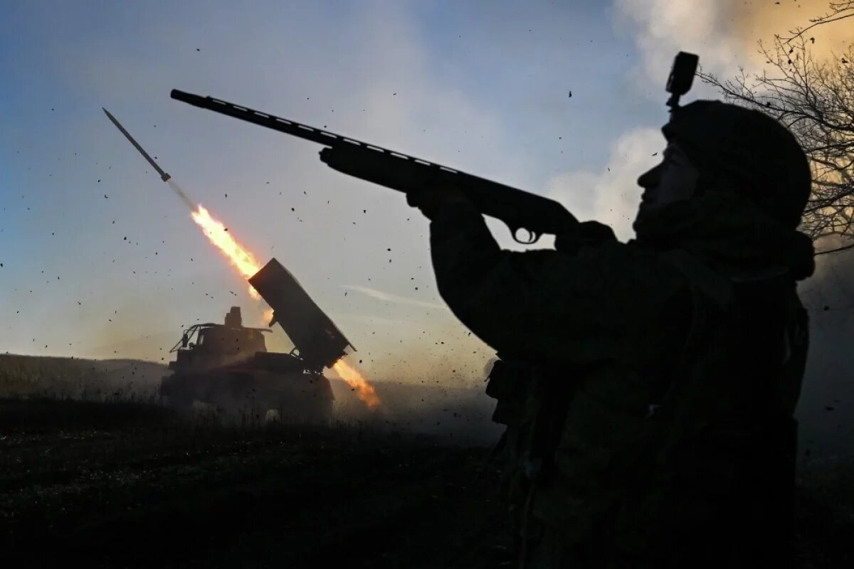    Под Славянском ВС РФ нанесли ракетный удар по карьеру, в котором противник прятал военную технику