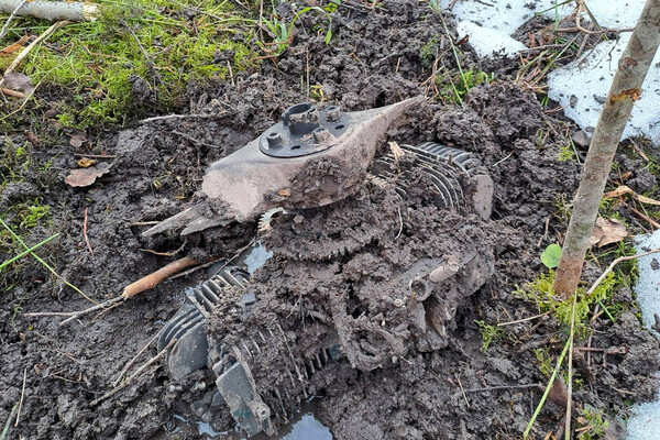 Часть упавшего БПЛА на территории Латвии / Latvian Defence Forces/Reuters   📷
