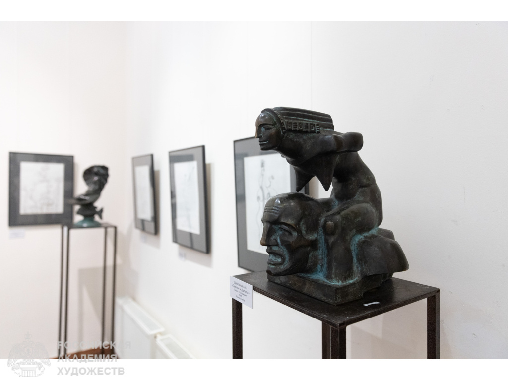 Фрагмент экспозиции «Арт-код» Андрея Щербакова  в Российской академии художеств (Москва, Пречистенка, 21). Фото: Виктор Берёзкин, пресс-служба РАХ