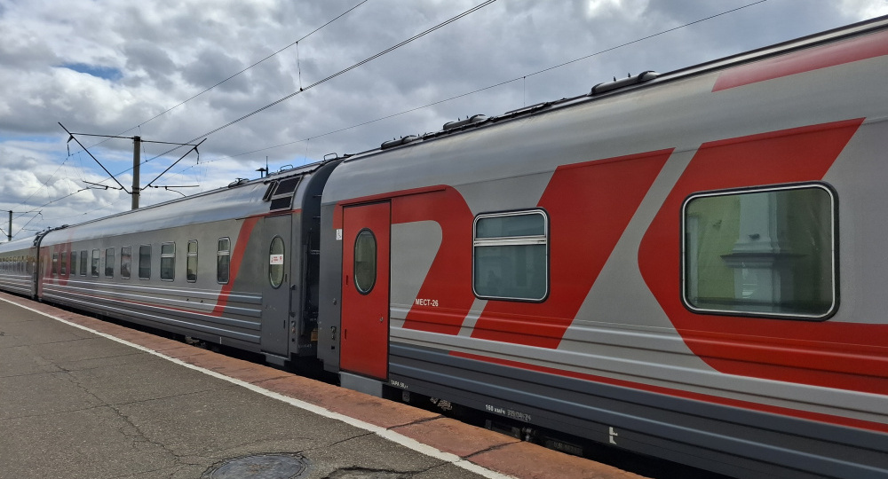 В Ярославле мужчину насмерть сбил пассажирский поезд