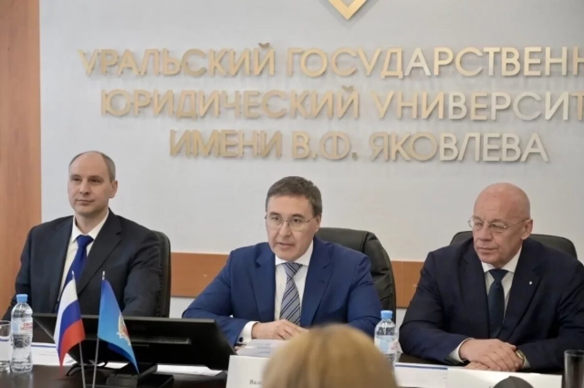    Министр науки России Валерий Фальков побывал в уральских вузах