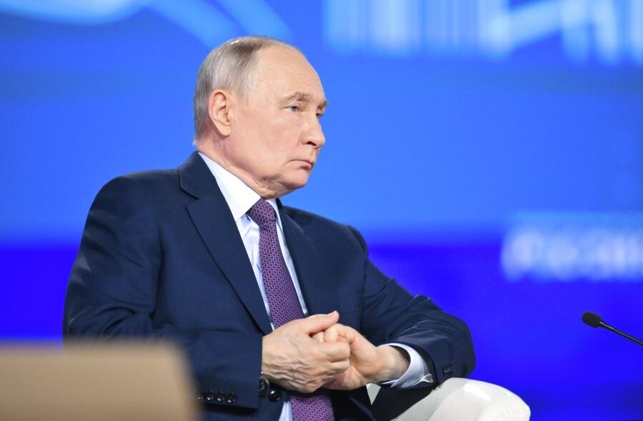    Президент РФ Владимир Путин на XXXV Съезде Российского союза промышленников и предпринимателей в Национальном центре «Россия» в Москве / Источник: © Юрий Кочетков/РИА Новости