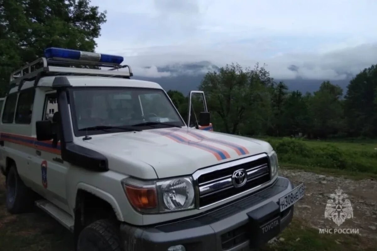    Почти сутки продолжались поиски женщины, ушедшей медитировать в лес в Сочи