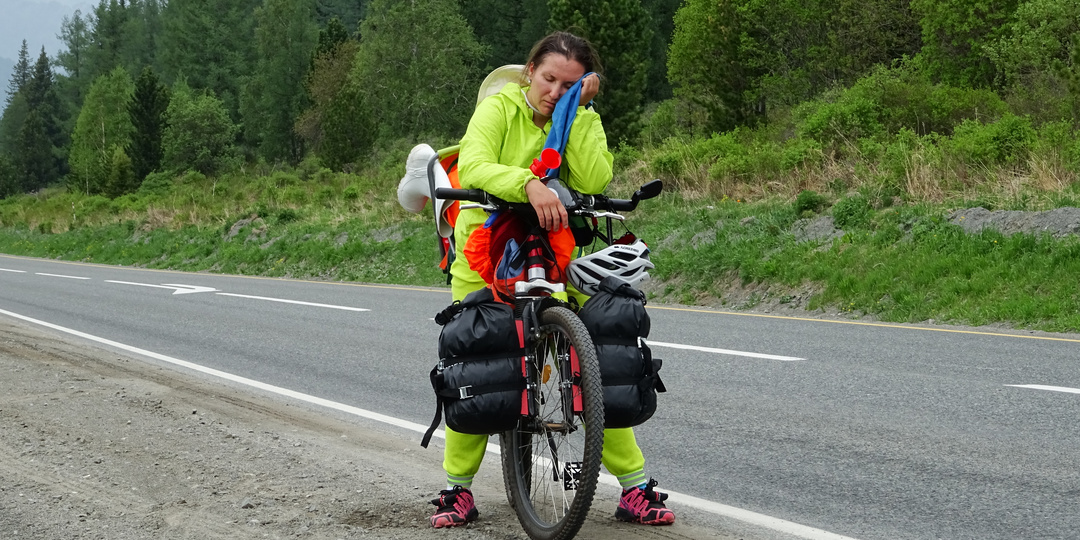 Еду, ною - не сдаюсь. Горный Алтай на велосипеде глазами девушки