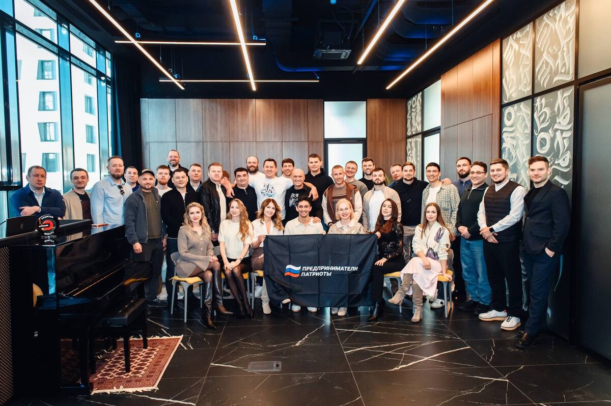 19 марта в деловом сообществе «Предприниматели Патриоты» состоялся бизнес-завтрак с участием предпринимателя и общественного деятеля Марата Владимирова.