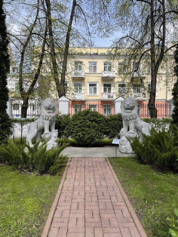 Губернаторский дом в Ярославле © "Покажу Москву"
