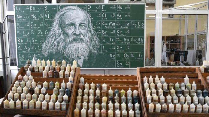    Прорыв в химии: Россия объявляет об открытии 119-го элемента, что может кардинально изменить наше представление о таблице Менделеева.