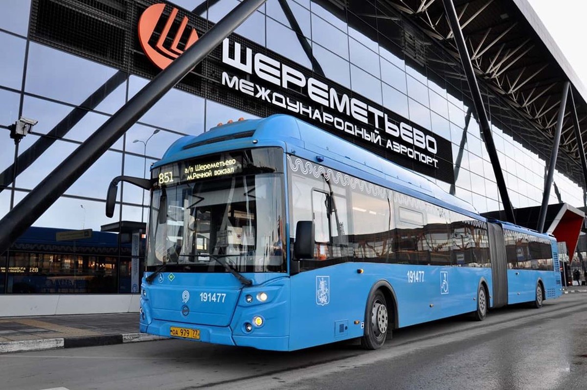 Как добраться до столичных авиагаваней максимально бюджетно, и сколько это займёт времени? Фото: Официальный аккаунт Мосгортранс в соцсетях