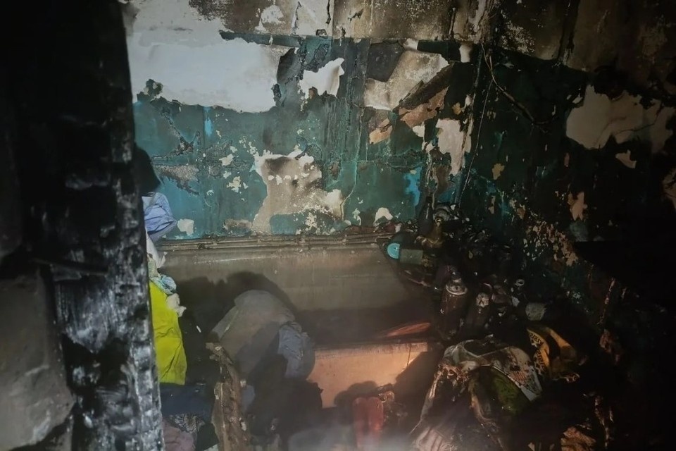    Огонь уничтожил квартиру. Фото: ГКУ СО "Центр по делам ГО, ПБ и ЧС"