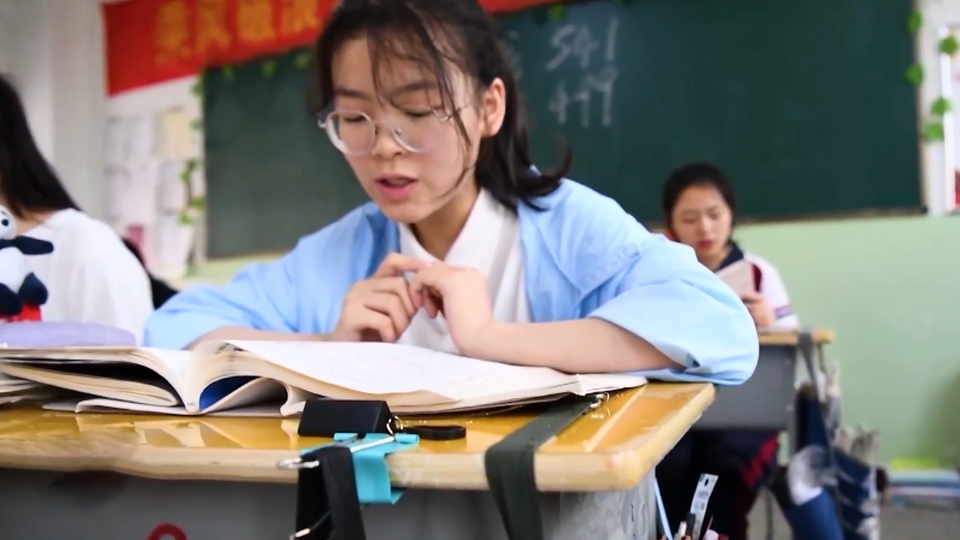 ФОТО: Кадр программы "Невероятно интересные истории", РЕН ТВ