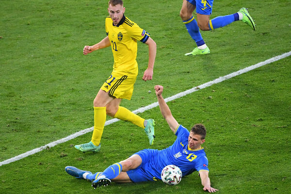 Andy Buchanan/Reuters   📷