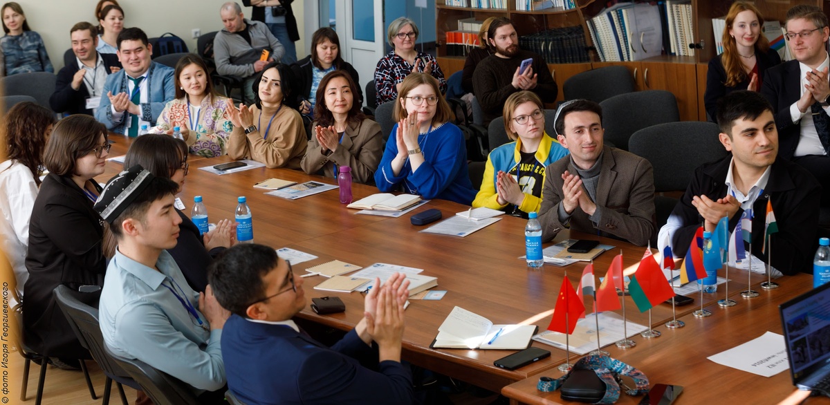    В Петрозаводске открылась международная школа по изучению водных экосистем© Карельский научный центр РАН/ ВК