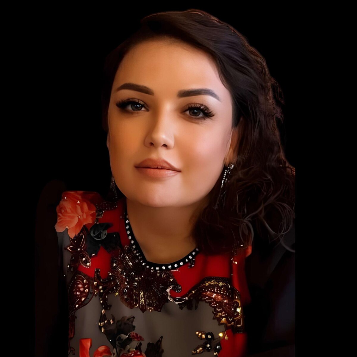 Елена Садовская-автор-исполнитель, писатель.