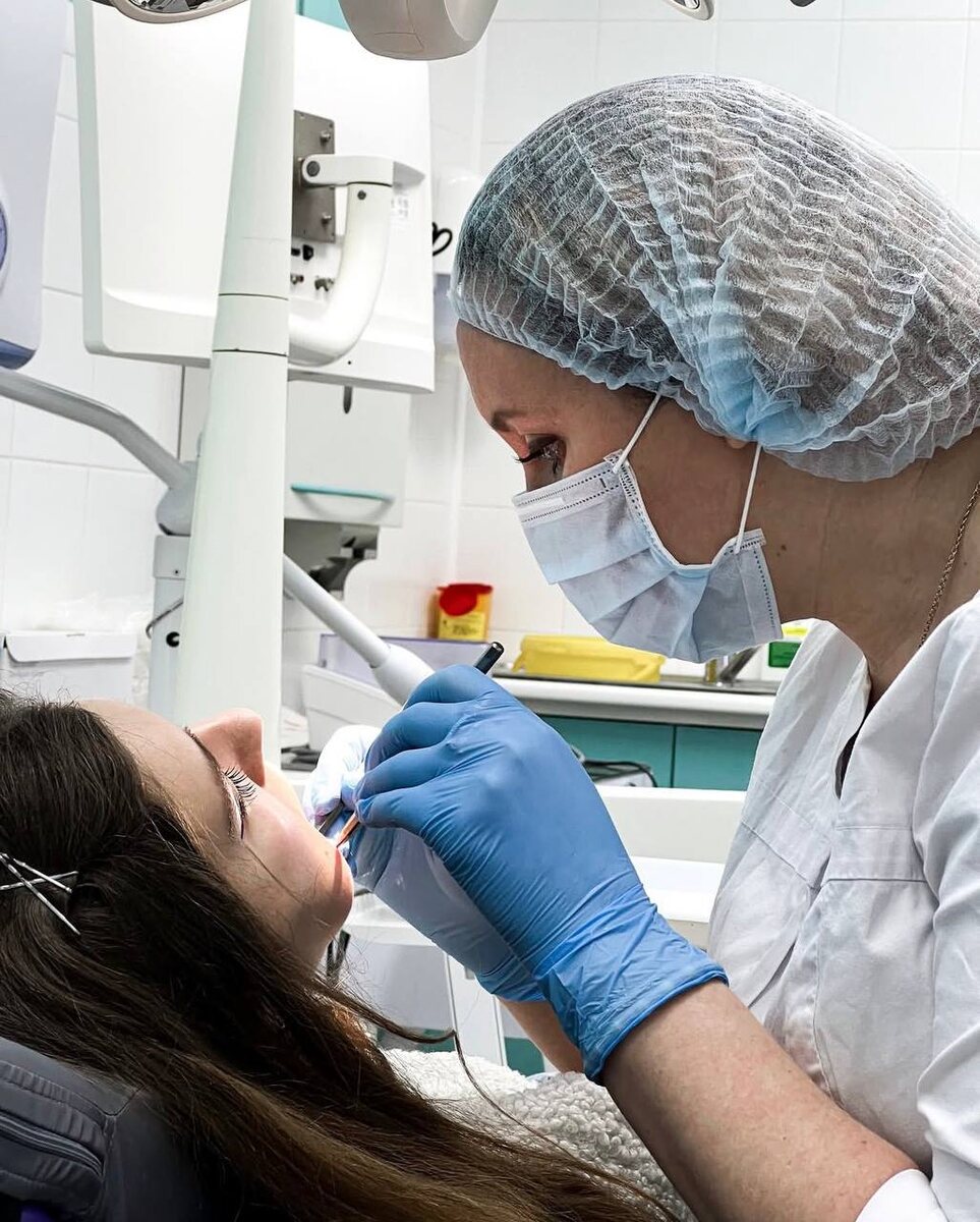 Процедура профессиональной чистки зубов