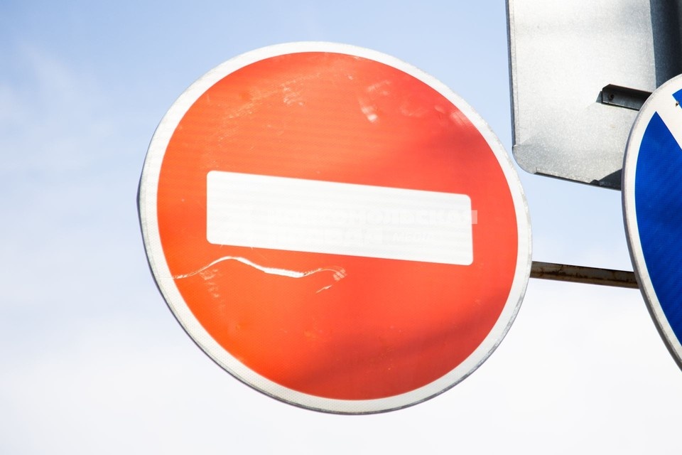    Эта мера, принимаемая ежегодно, призвана защитить дорожное покрытие и инфраструктуру в период весенней распутицы. Николай ОБЕРЕМЧЕНКО