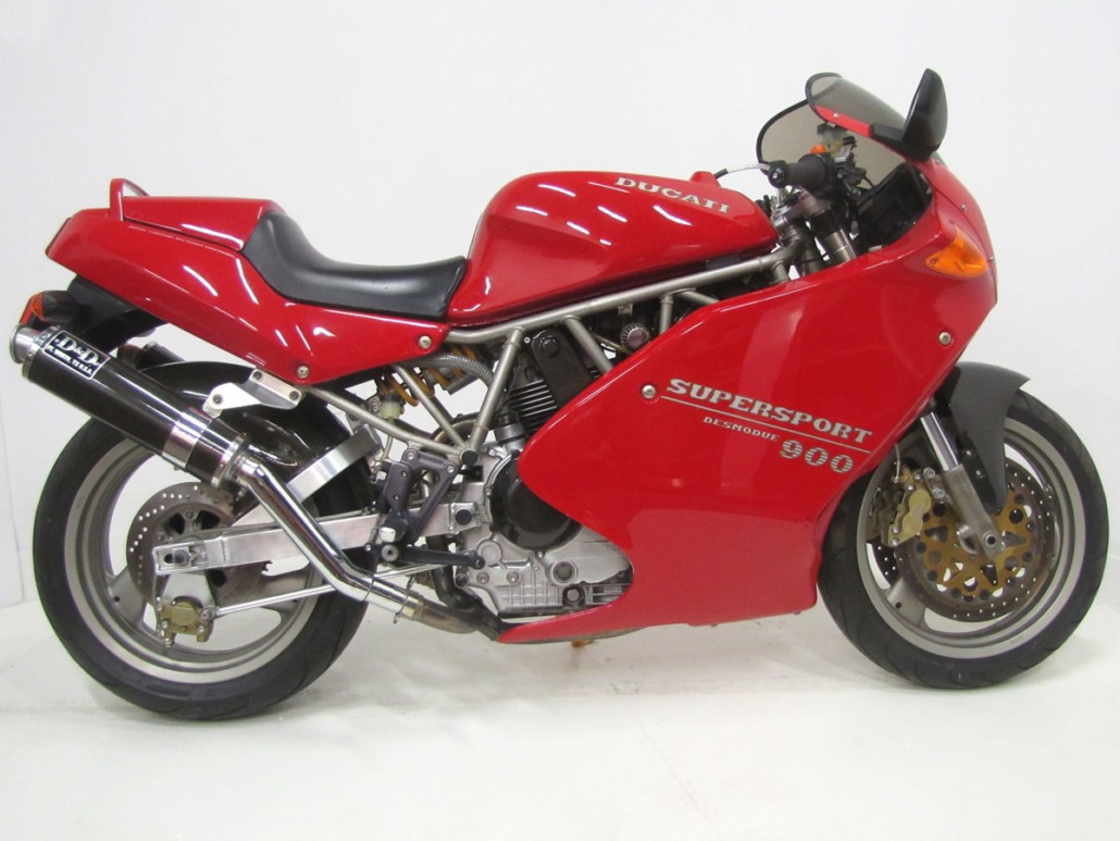 Ducati 900 SS 