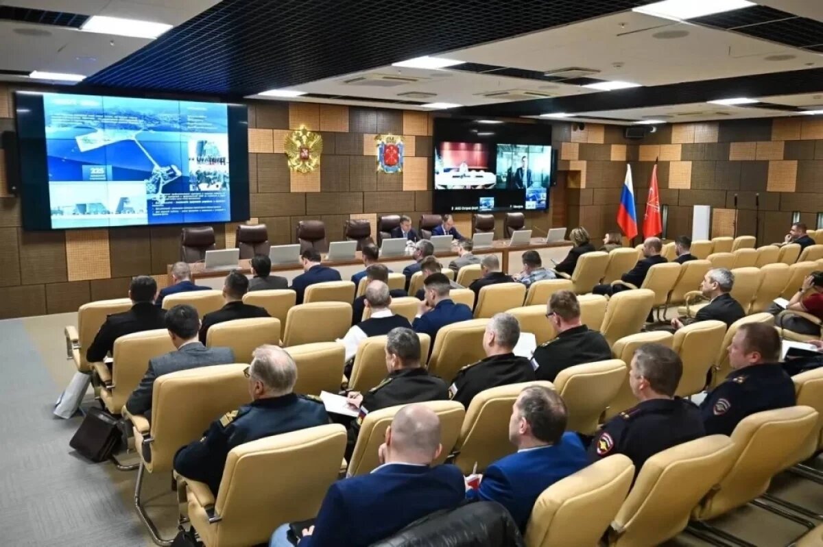    Петербург начал подготовку к Международному военно-морскому салону