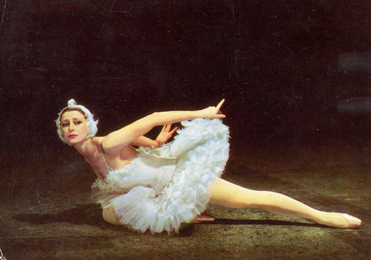 Майя Плисецкая в роли Одетты в балете "Лебединое озеро". Фото: личный архив Вадима Верника
