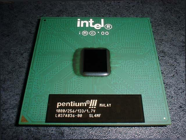 Pentium lll оказались удачными (в отличие от Pentium 4), поэтому неудивительно, что Intel решила вернуться к этой архитектуре после провала NetBurst.
