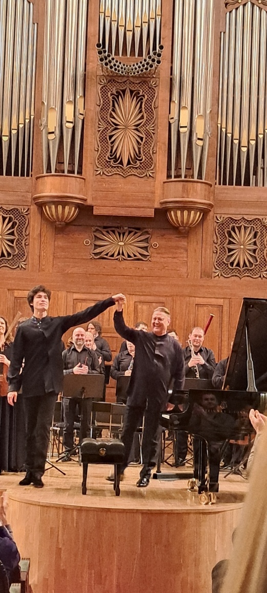    Аяз Хасанов