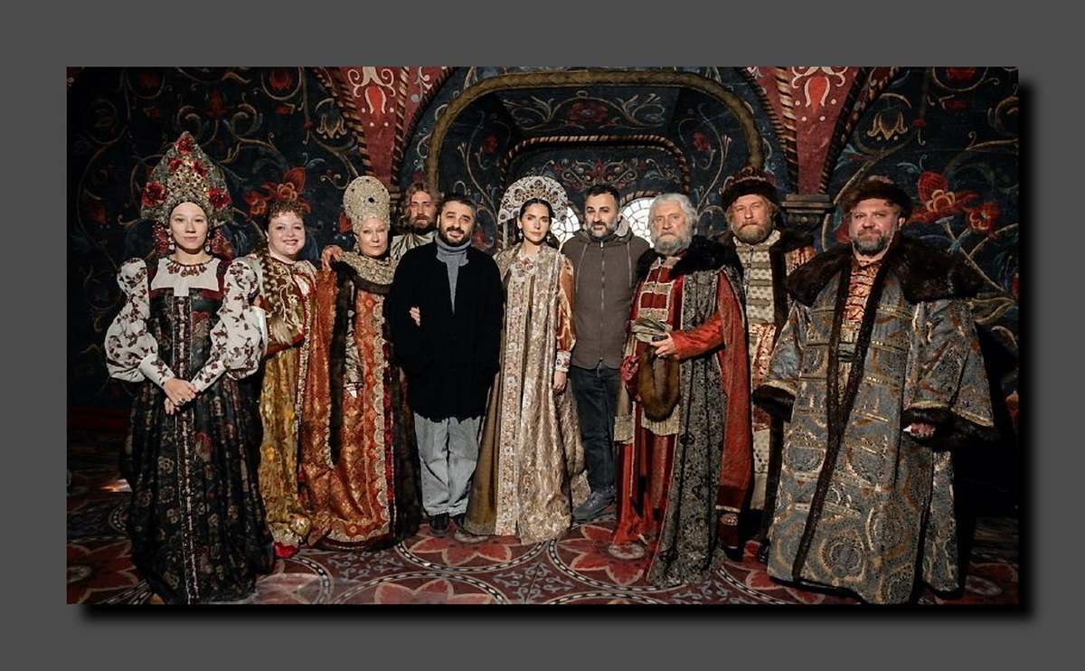 Кинокомпания братьев Андреасян приступила к съёмкам фильма «Сказка о мёртвой царевне и о семи богатырях» по мотивам одноимённой сказки А.С. Пушкина