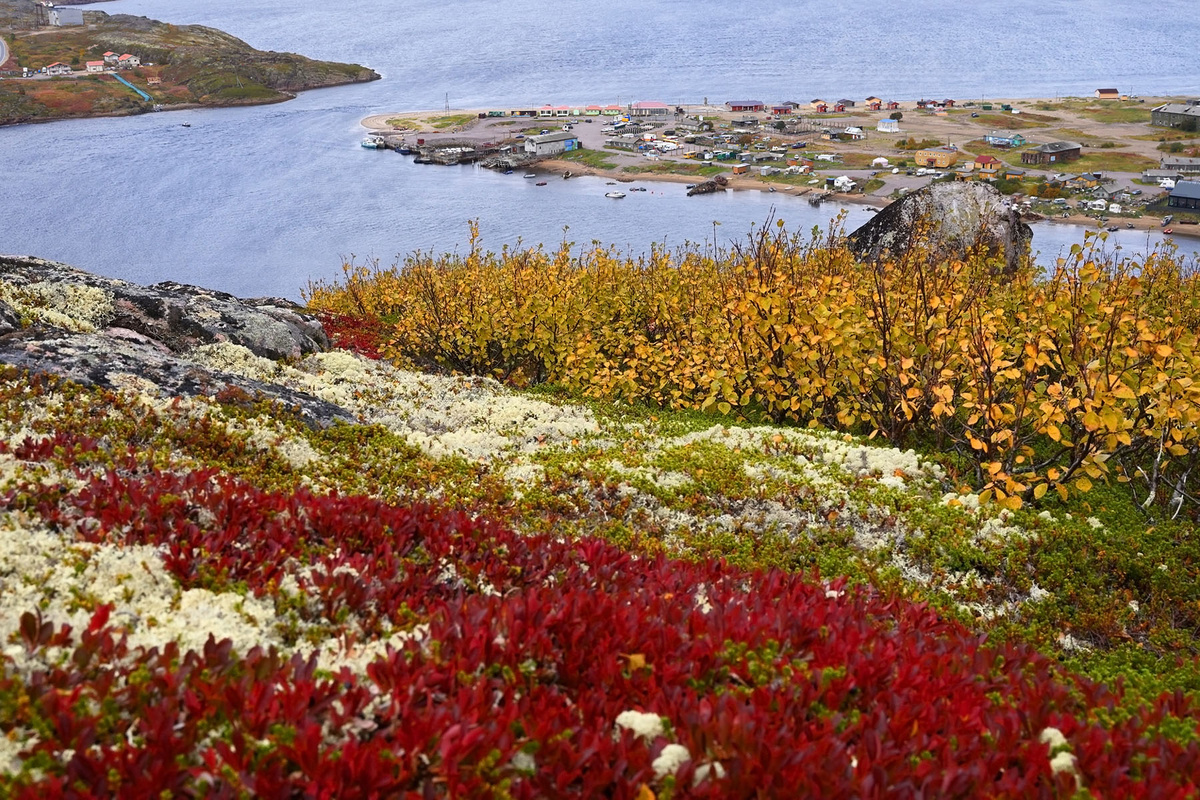    Деревня Териберка на Кольском полуострове на севере России