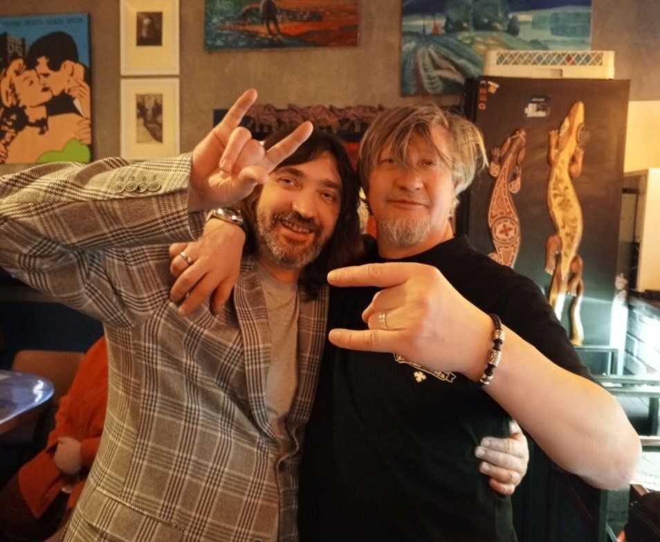 В "НЕЯЭТОПРЕДЛОЖИЛ"