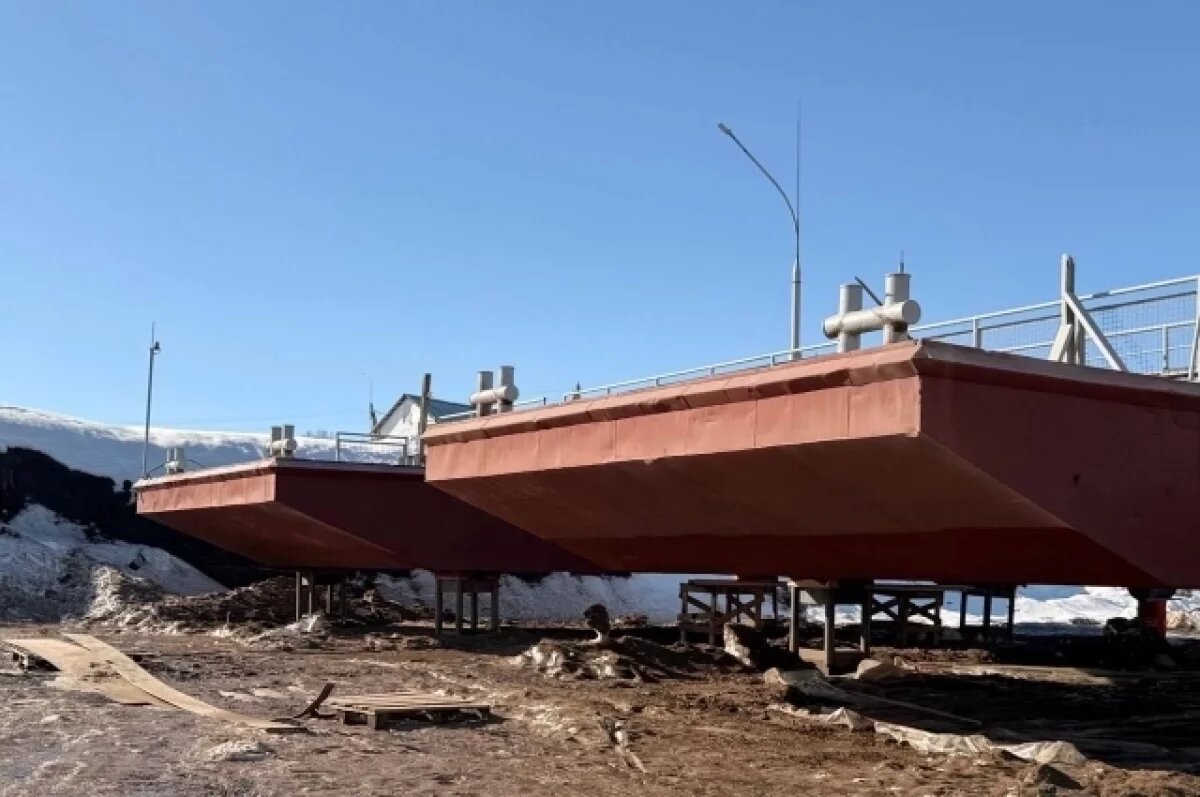    В Ферзиковском округе продолжается капремонт наплавного моста через Оку