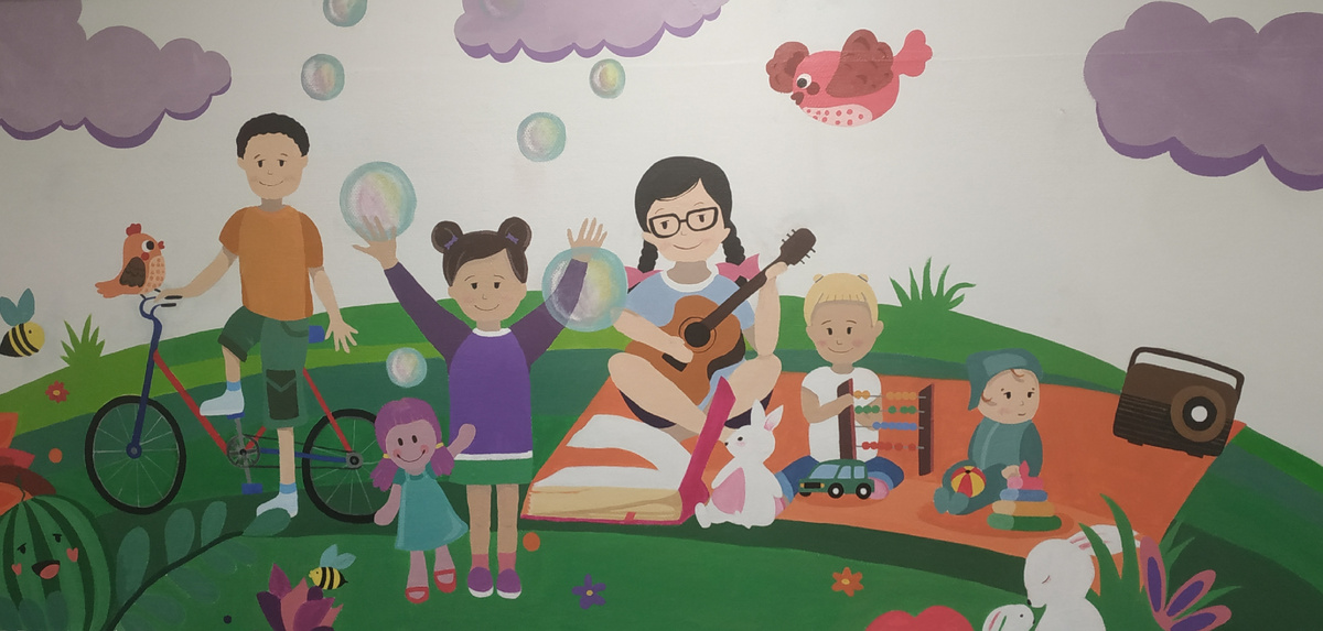 Роспись в коридоре