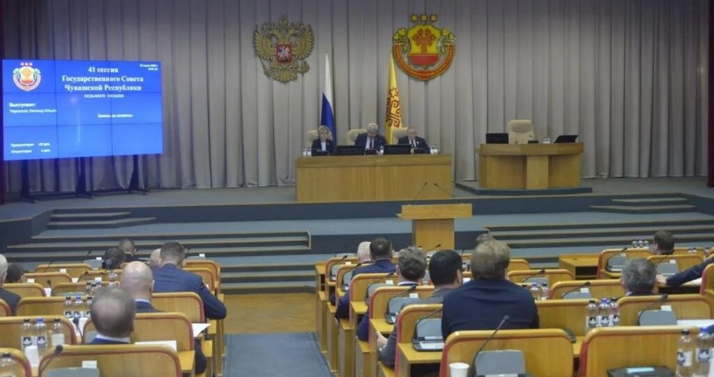 Парламент Чувашии одобрил отчет Артамонова и решил не высовываться