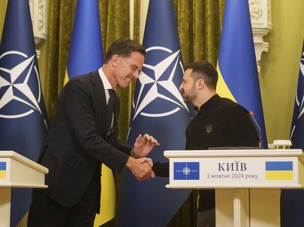    © AP Photo / Evgeniy Maloletka