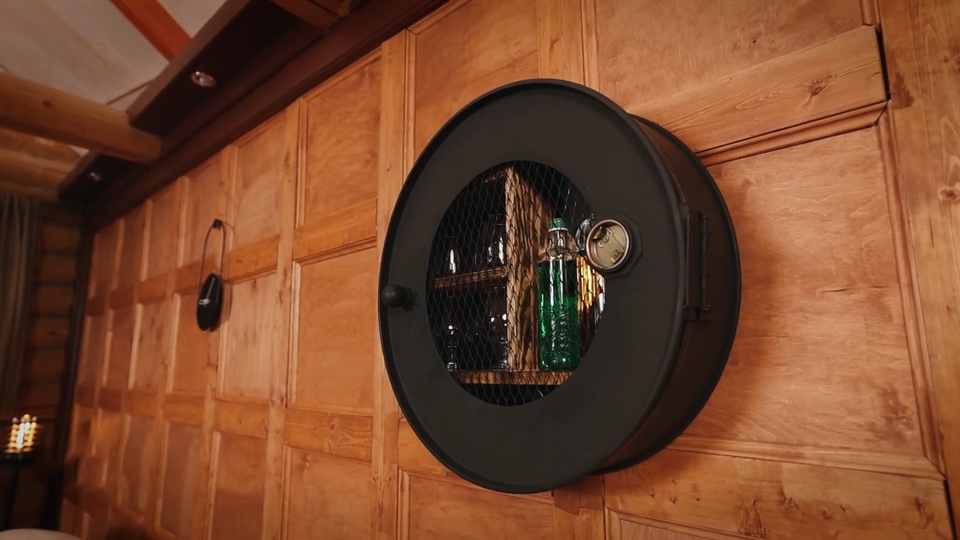 ФОТО: Кадр программы "Самая народная программа", РЕН ТВ