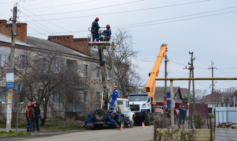 Фото автора. 25.03.2026. Высоко сижу, сверху видно всё.