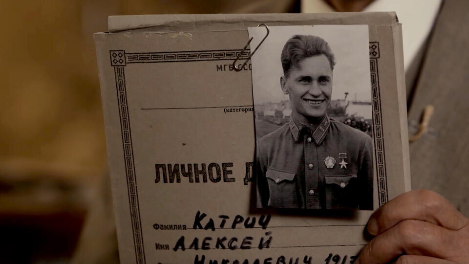 ФОТО: Кадр программы "Неизвестная история", РЕН ТВ