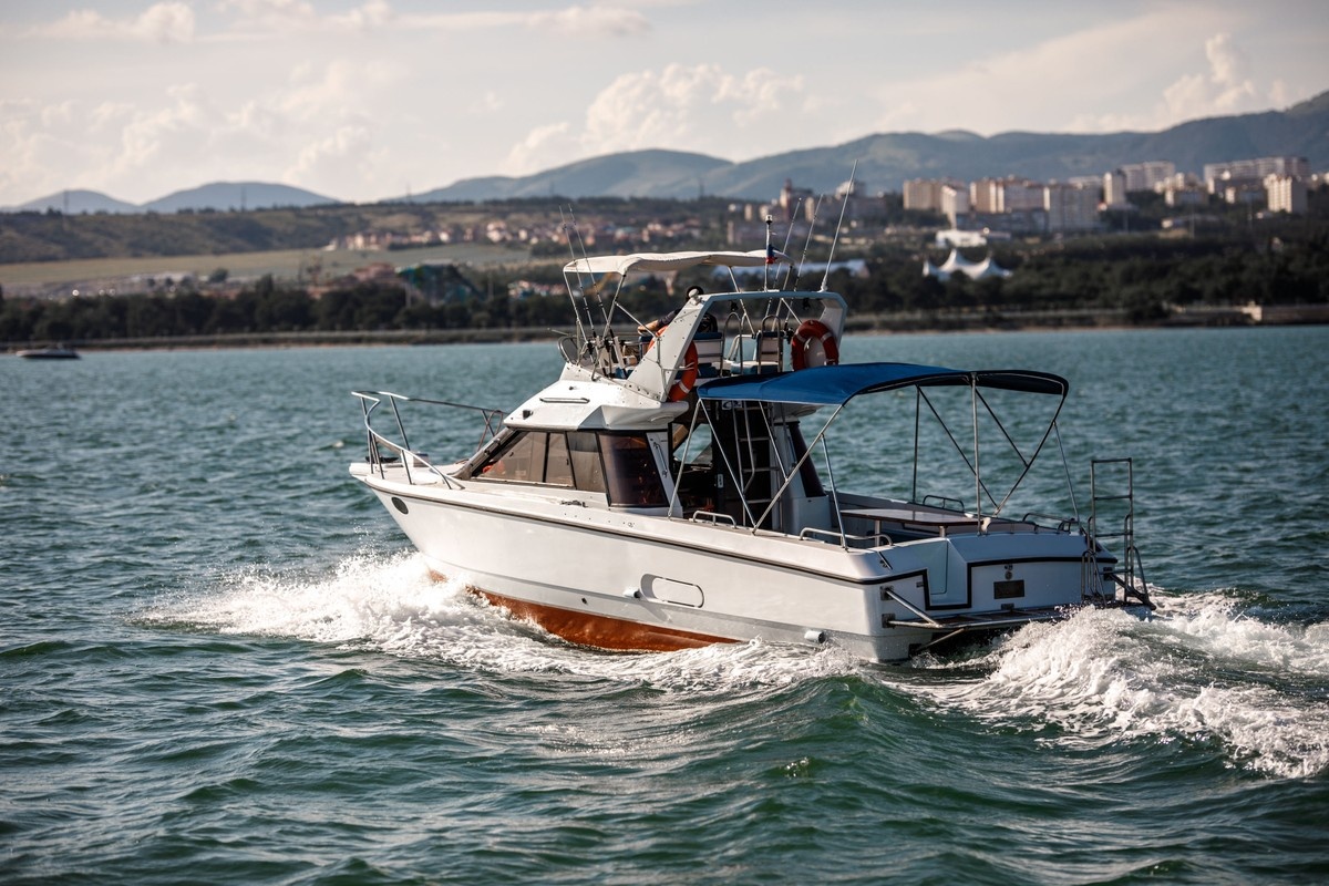Рыбалка на катере в Геленджике