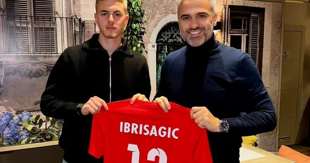 Агент сравнил зарплаты футболистов в клубах Косово и Центральной Азии