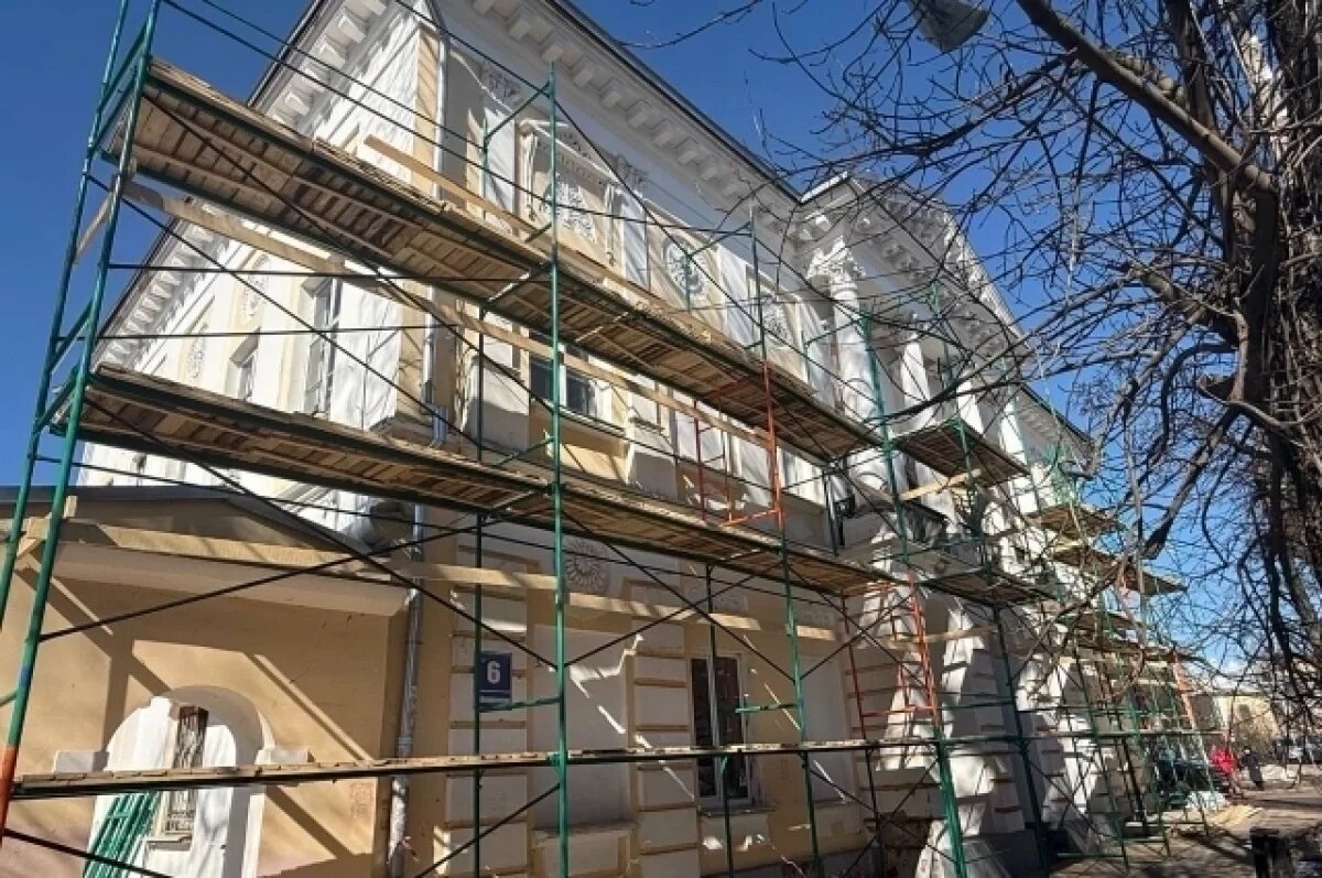    Капитальный ремонт пришел в историческую Пестряковскую богадельню в Калуге
