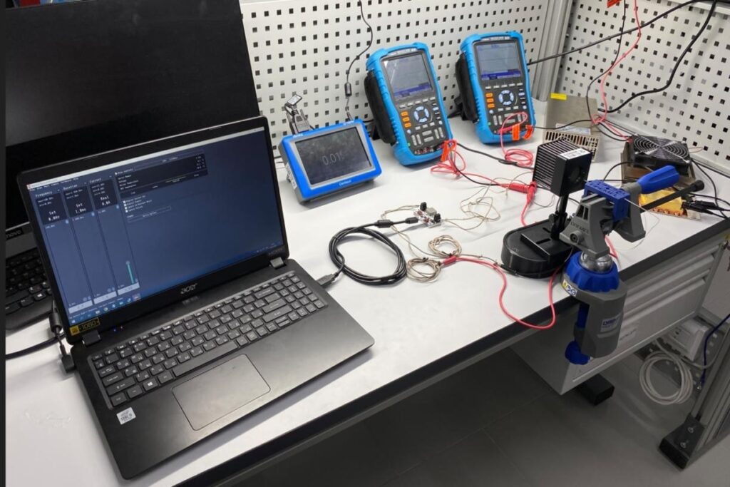      Ученые ПНИПУ разработали метод передачи энергии  по оптоволокну вместо электрокабелей
