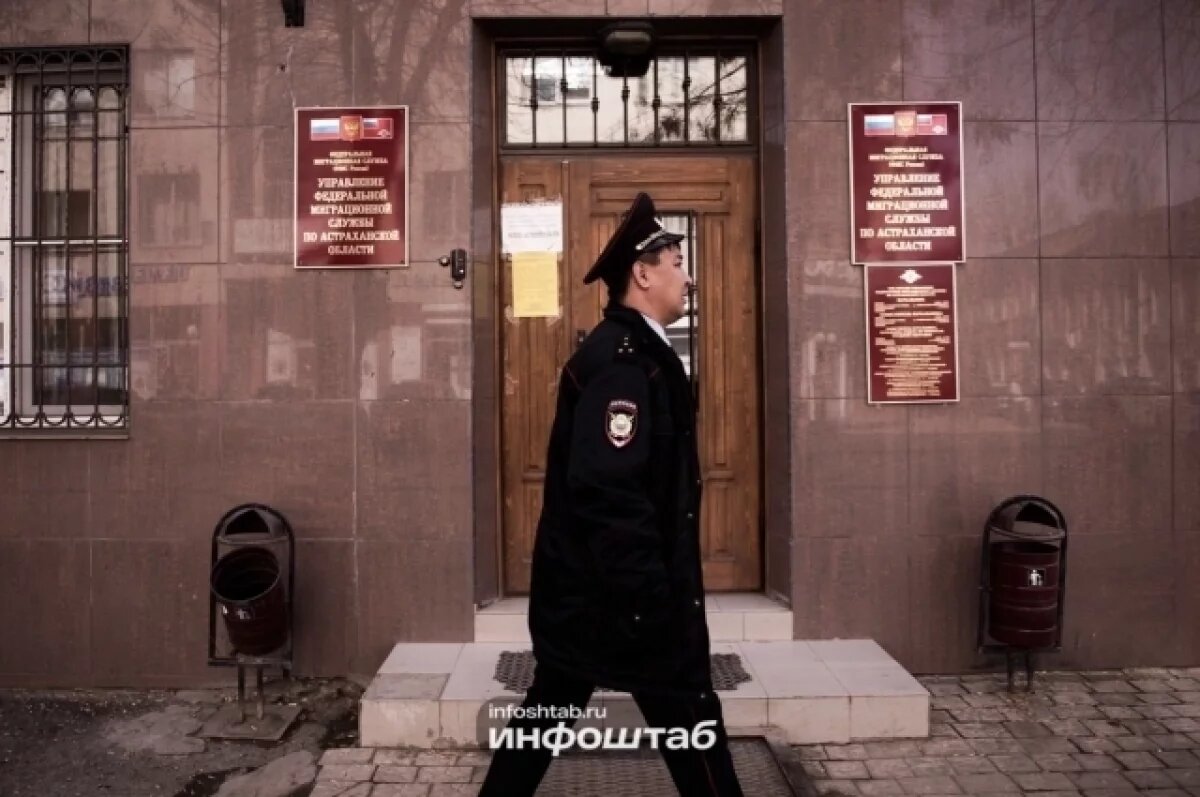    Астраханец получил срок за удар участкового ногой в живот