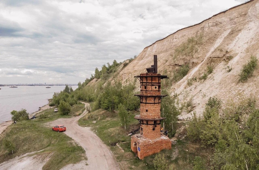 На берегу у пристани Печищи