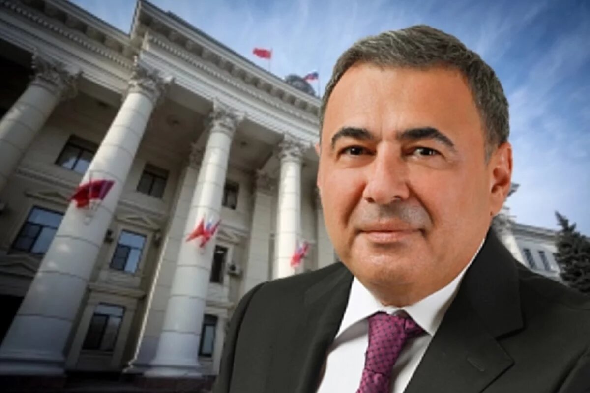    Извините, подвиньтесь.