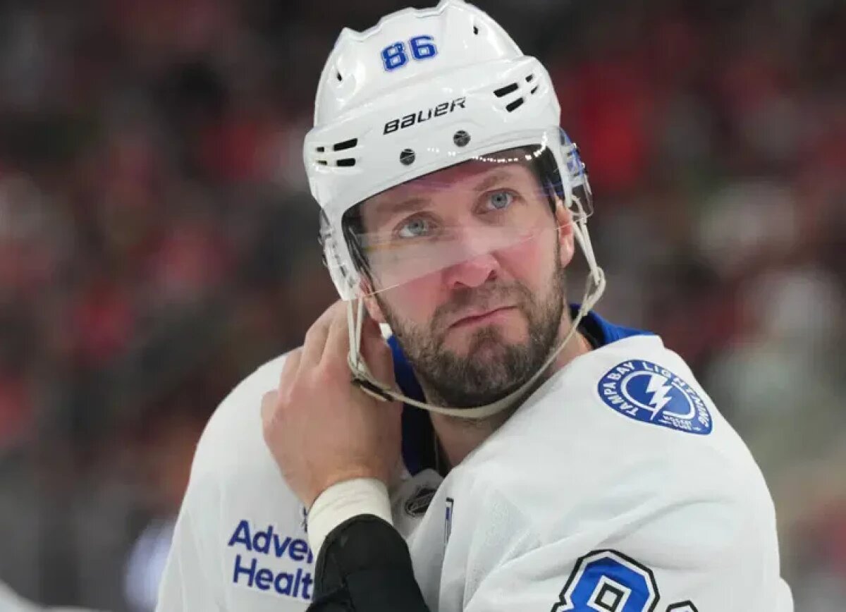     Историк хоккея Фишлер о Кучерове в компании легенд: погоня за наградами и сравнение с Хоу