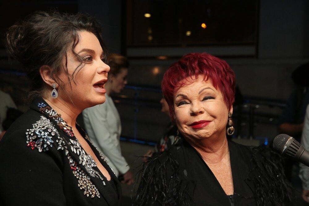 Наташа Королёва со своей мамой Людмилой Порывай. ФОТО: Агентство "Москва".