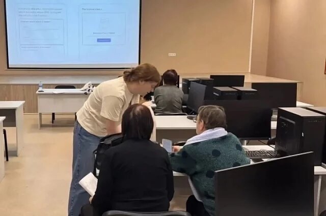    Где пожилые волгоградцы могут освоить навыки компьютерной грамотности?