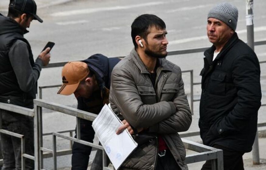    Депутат связал зависимость от мигрантов с «торможением технологического развития», а киргизские чиновники пожаловались н